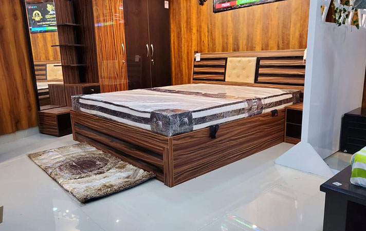 Asha Furniture Luxury Bed in Patna